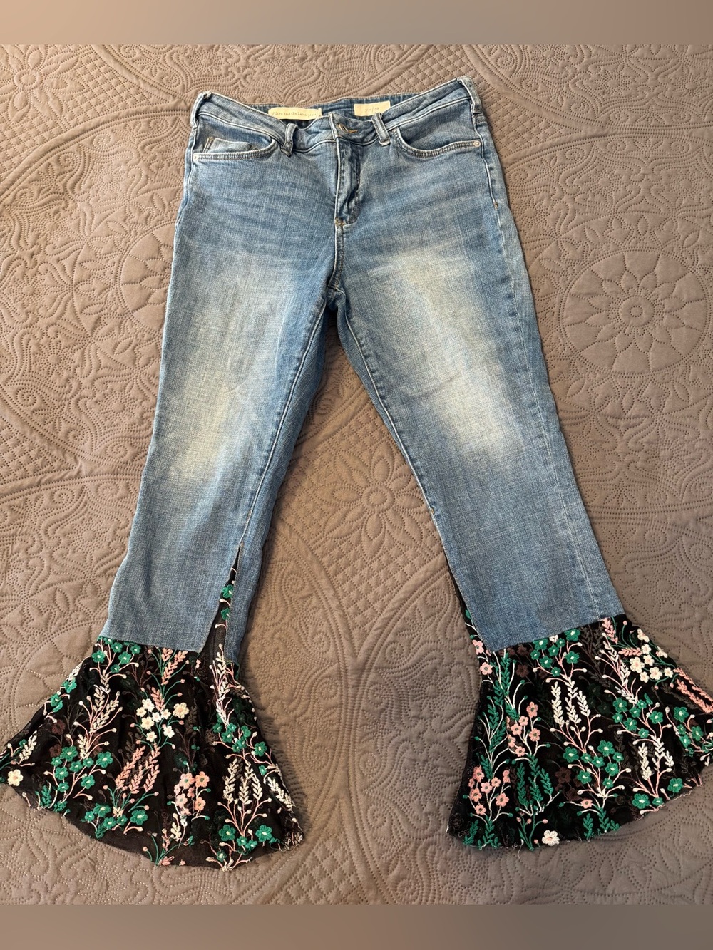 Pilcro and the Letterpress Jeans Black Floral gypsy Flare 28
